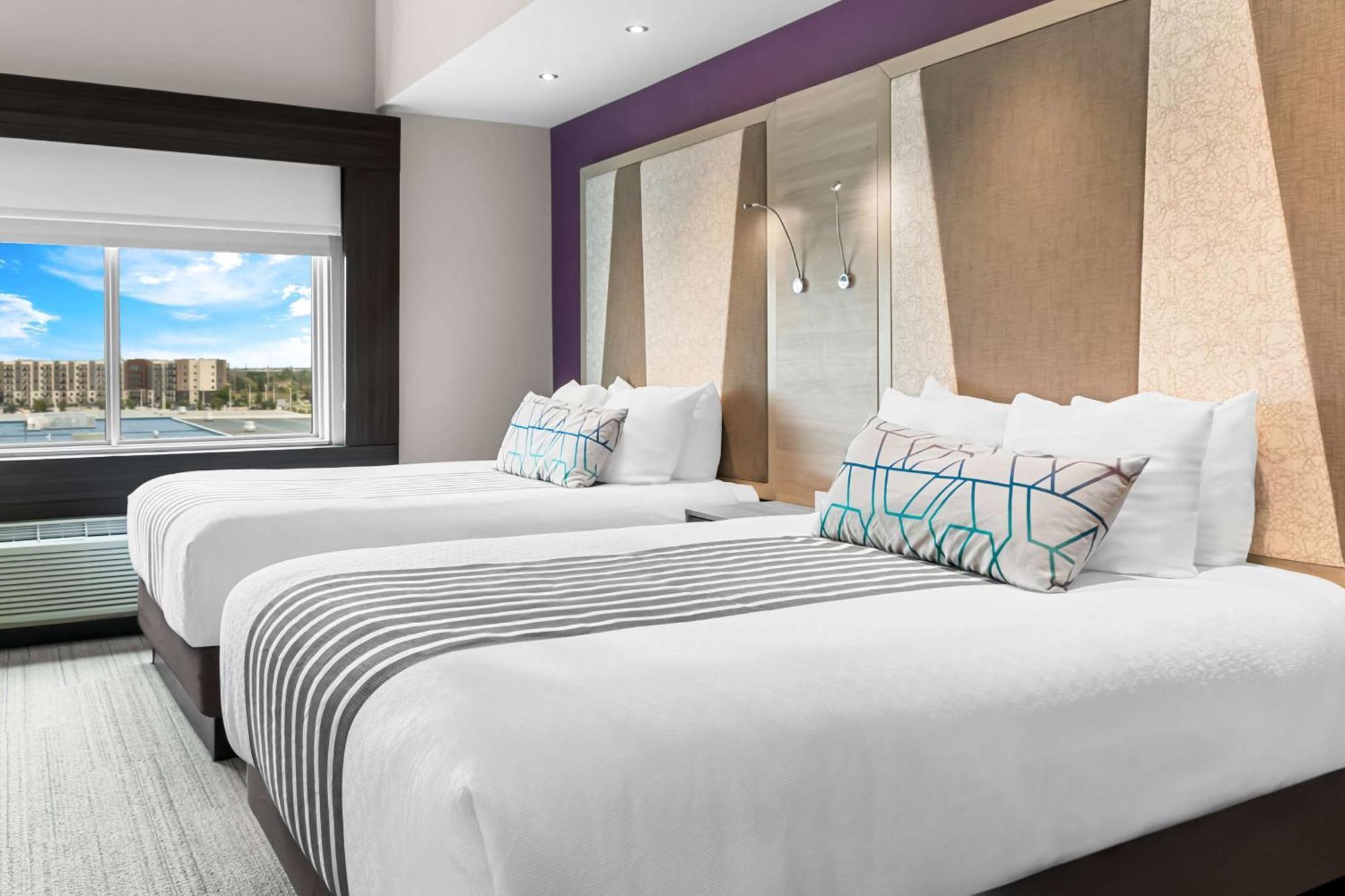Western Premier East Hotel 4*