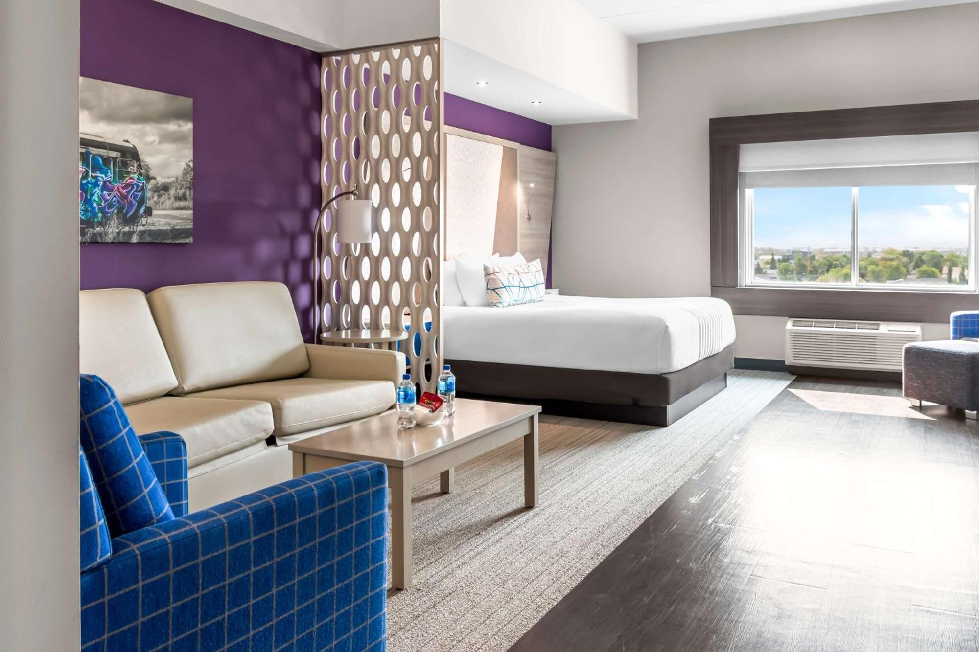 Western Premier East 4*