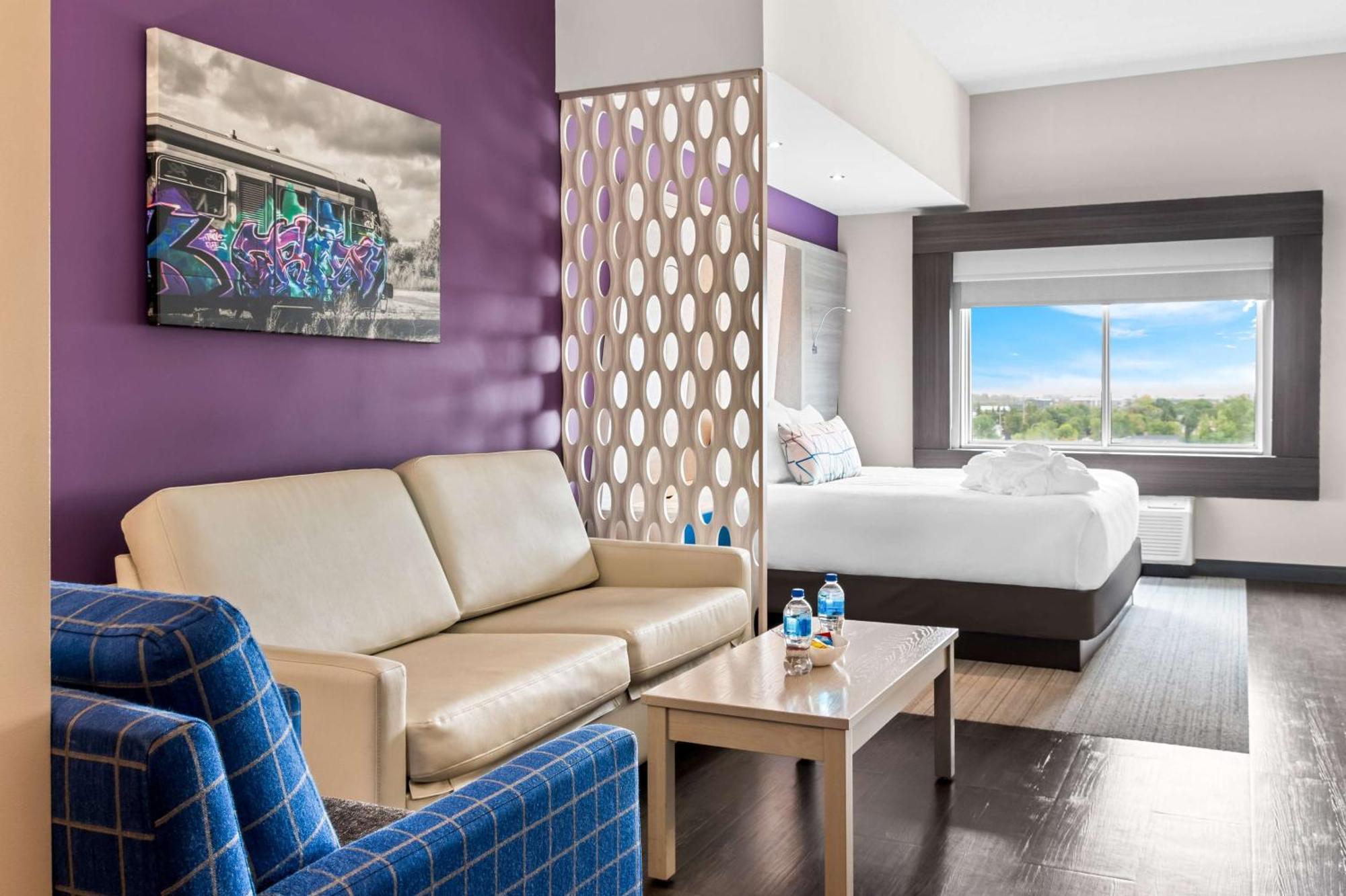Western Premier East Hotel 4*
