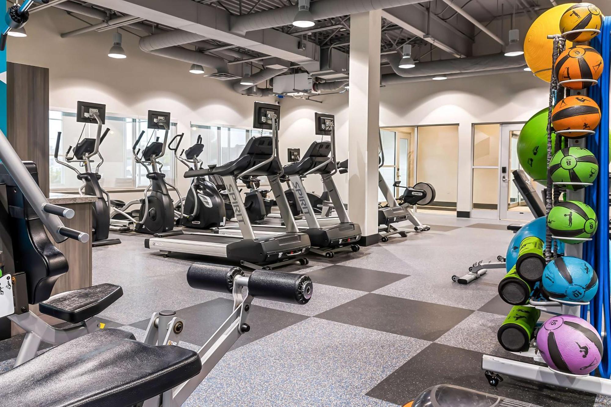 Hotel Western Premier East 4*