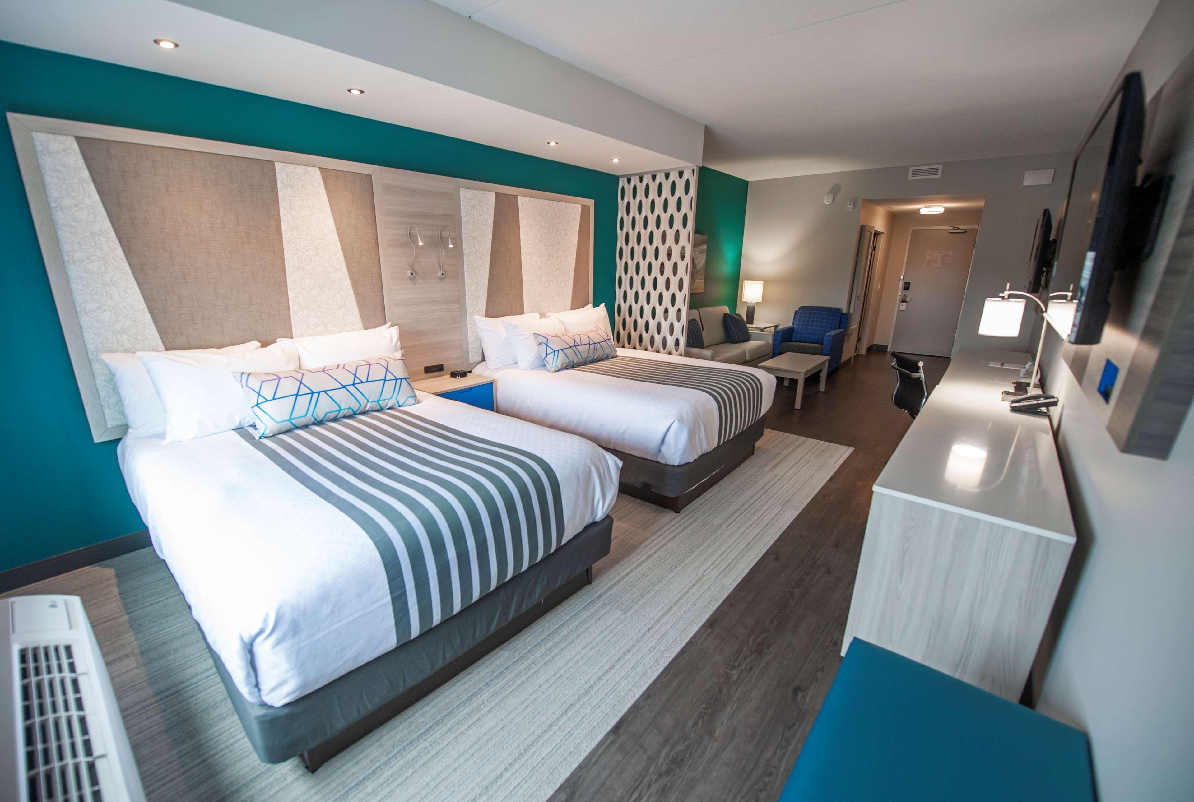 Western Premier East 4*