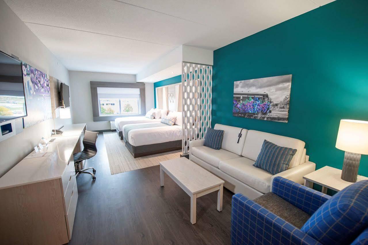 Hotel Western Premier East 4*